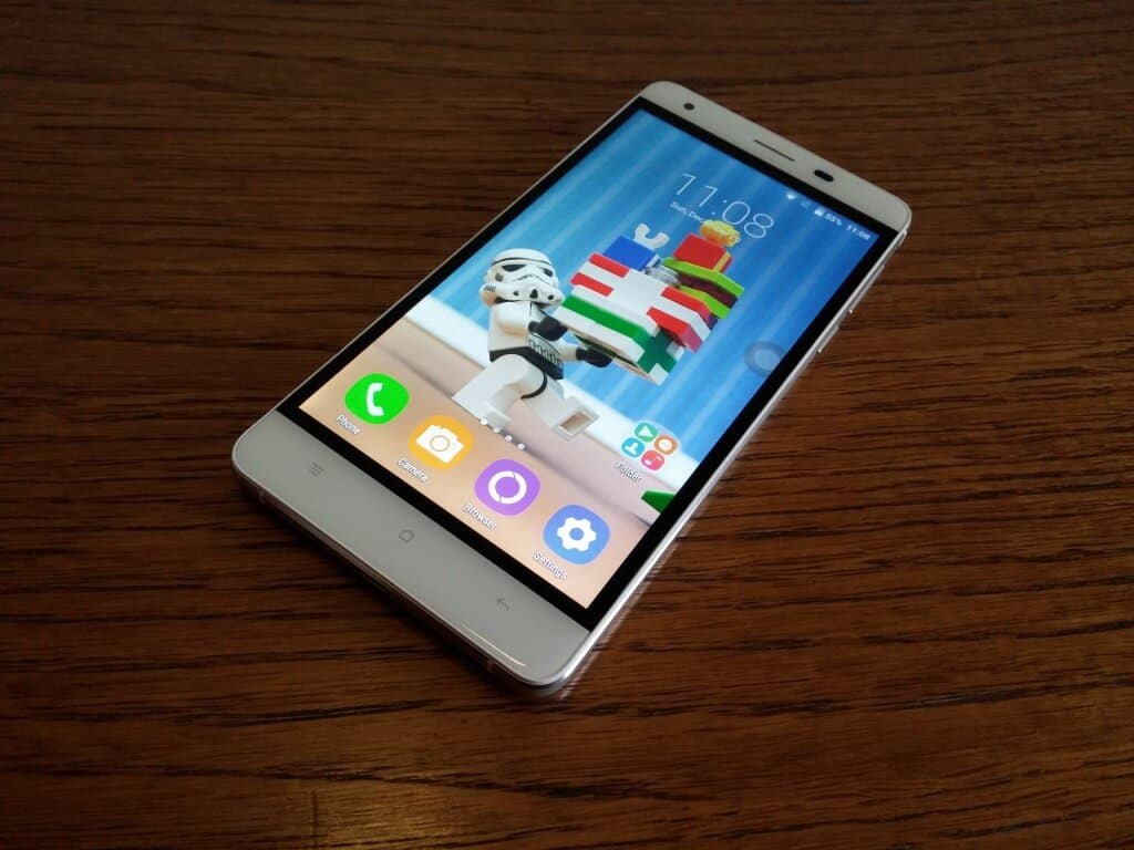 Oukitel K6000 screen