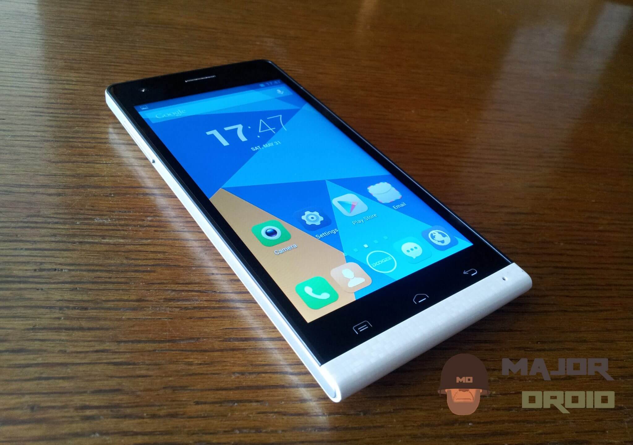 Doogee DG350