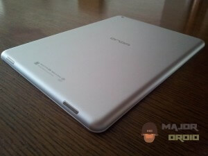 ONDA V975M back side