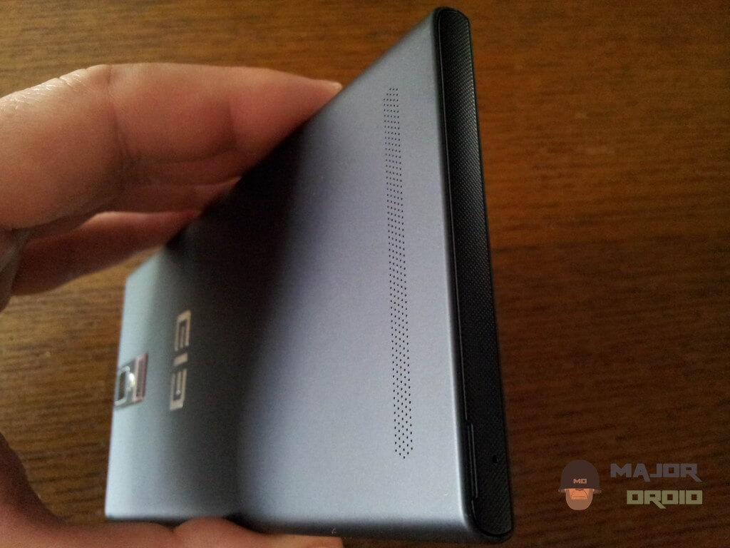 bottom of the phone