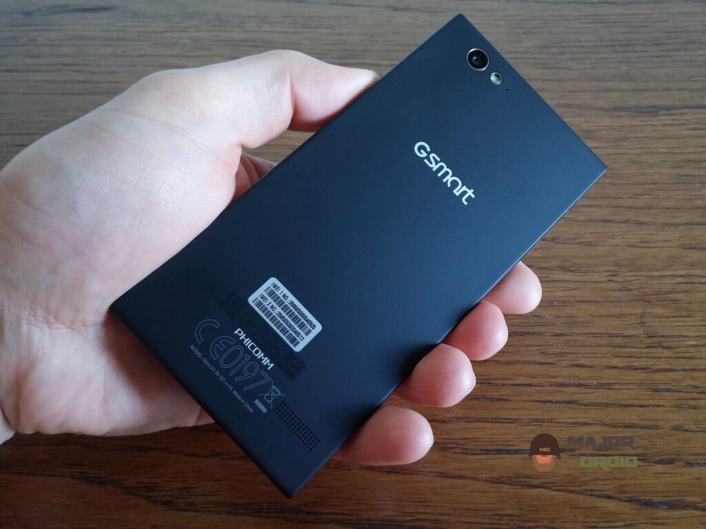 back cover of gigabyte gsmart guru gx