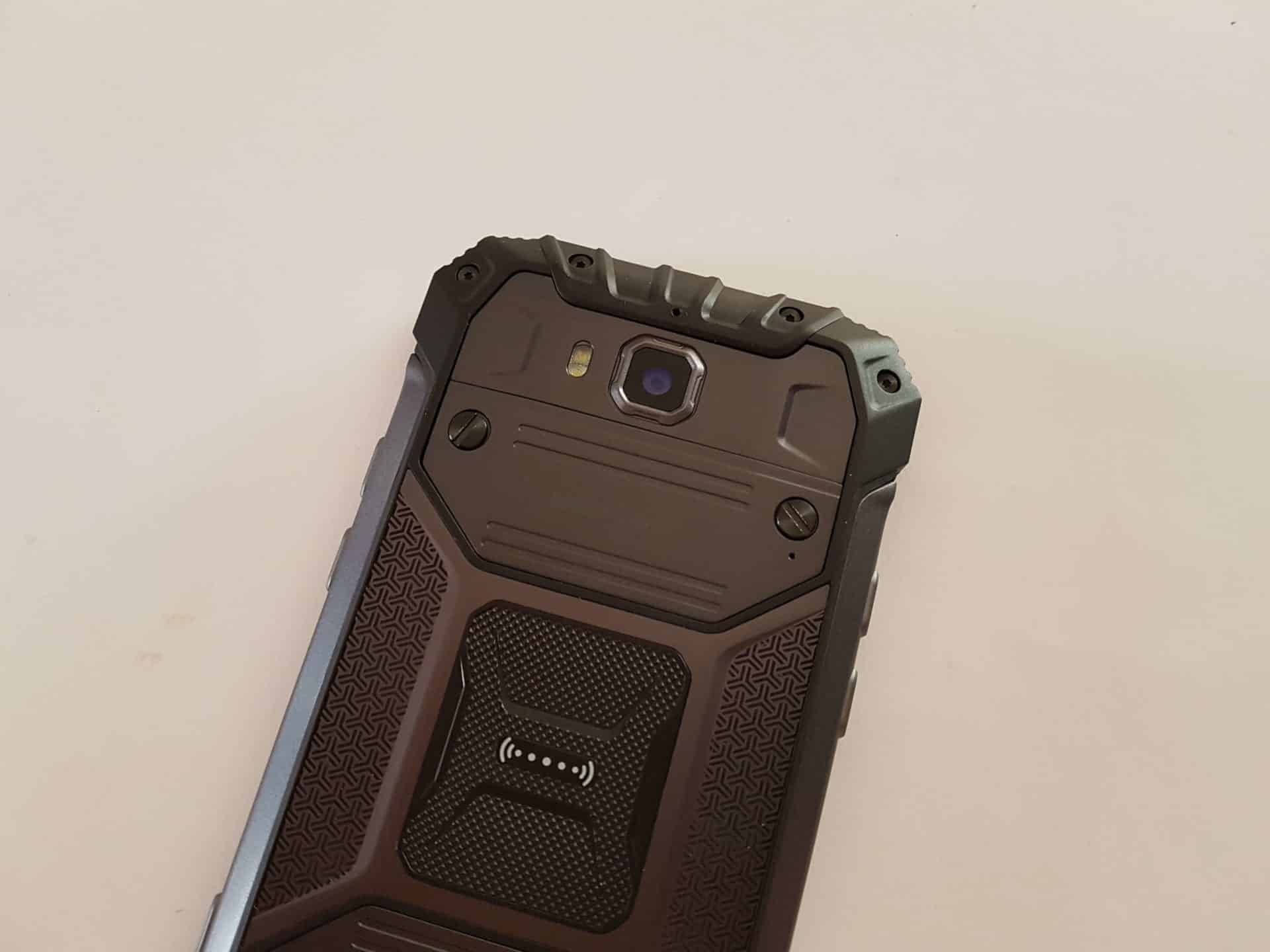 Article photo: Ulefone Armor 2 review – 6GB RAM IP68 smartphone