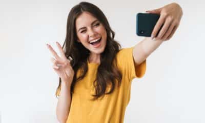 how to take cute selfies