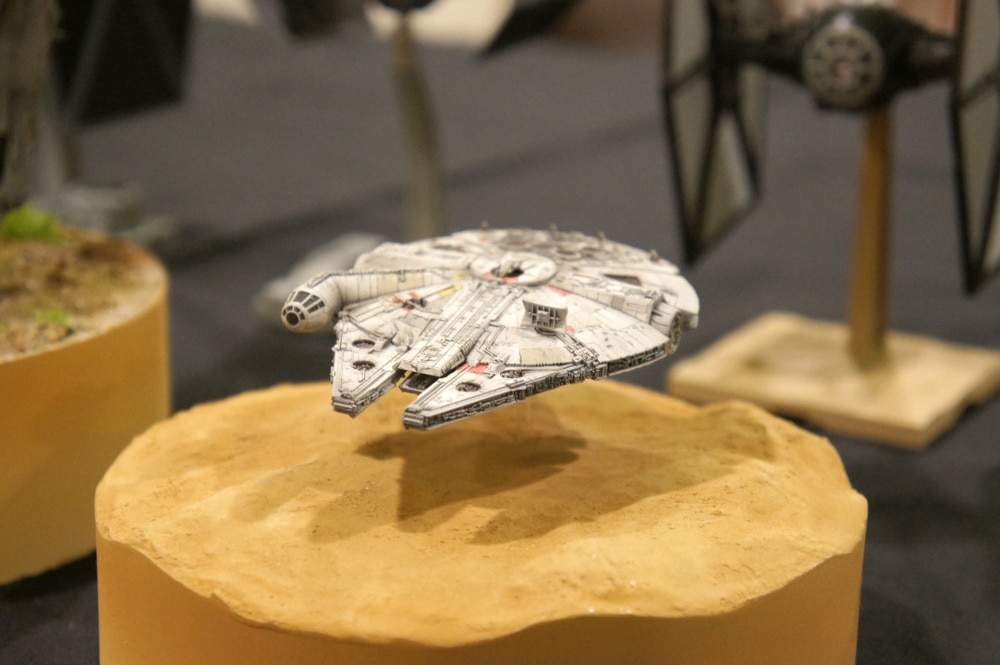 millennium falcon star wars